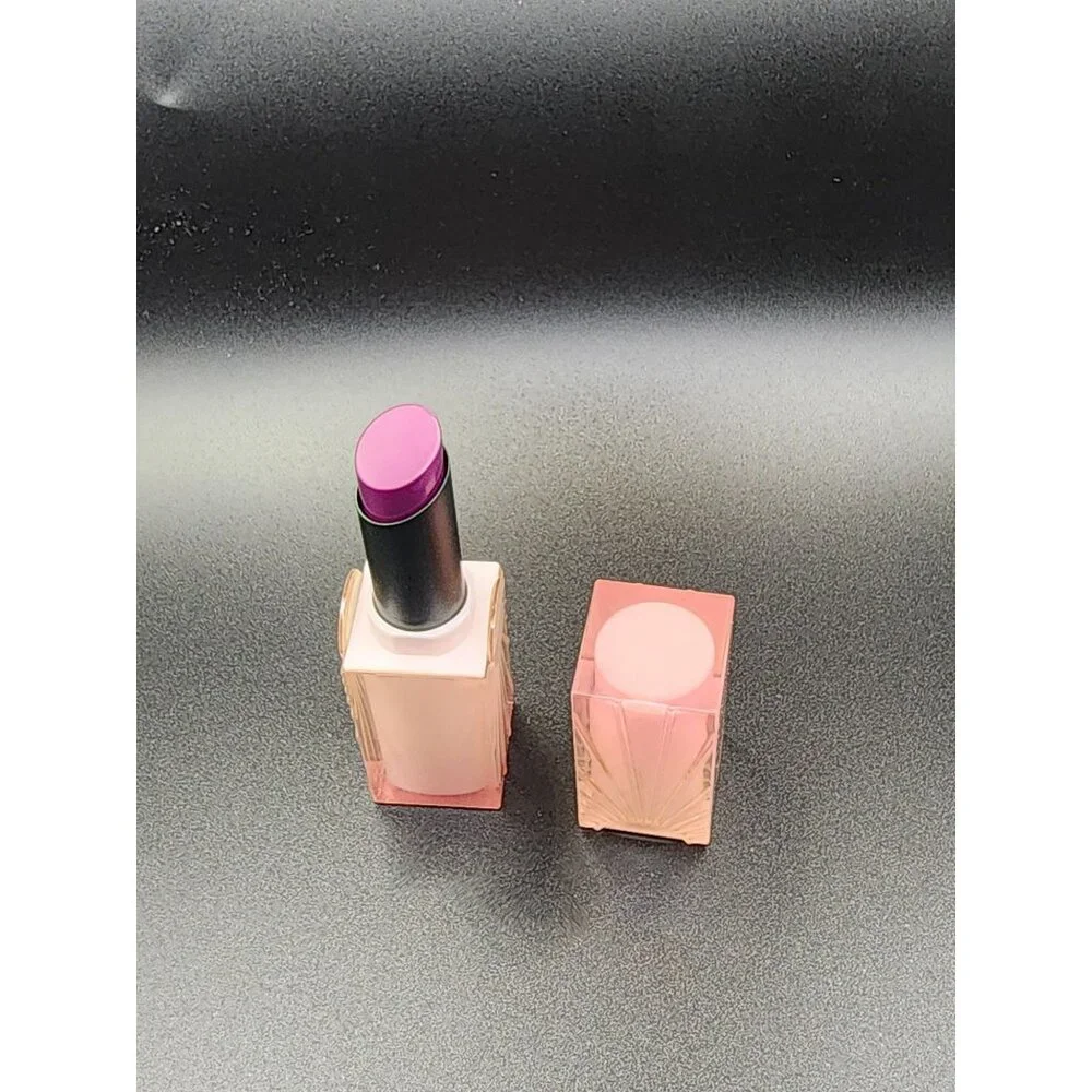 PLEY BEAUTY Lip Habit Hydrating Lip Tint – Notorious F.I.G. |